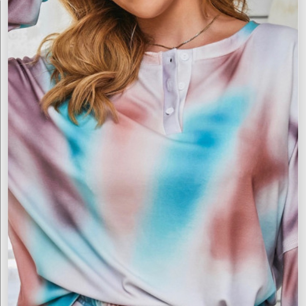 Plus size tie dye pajama set.